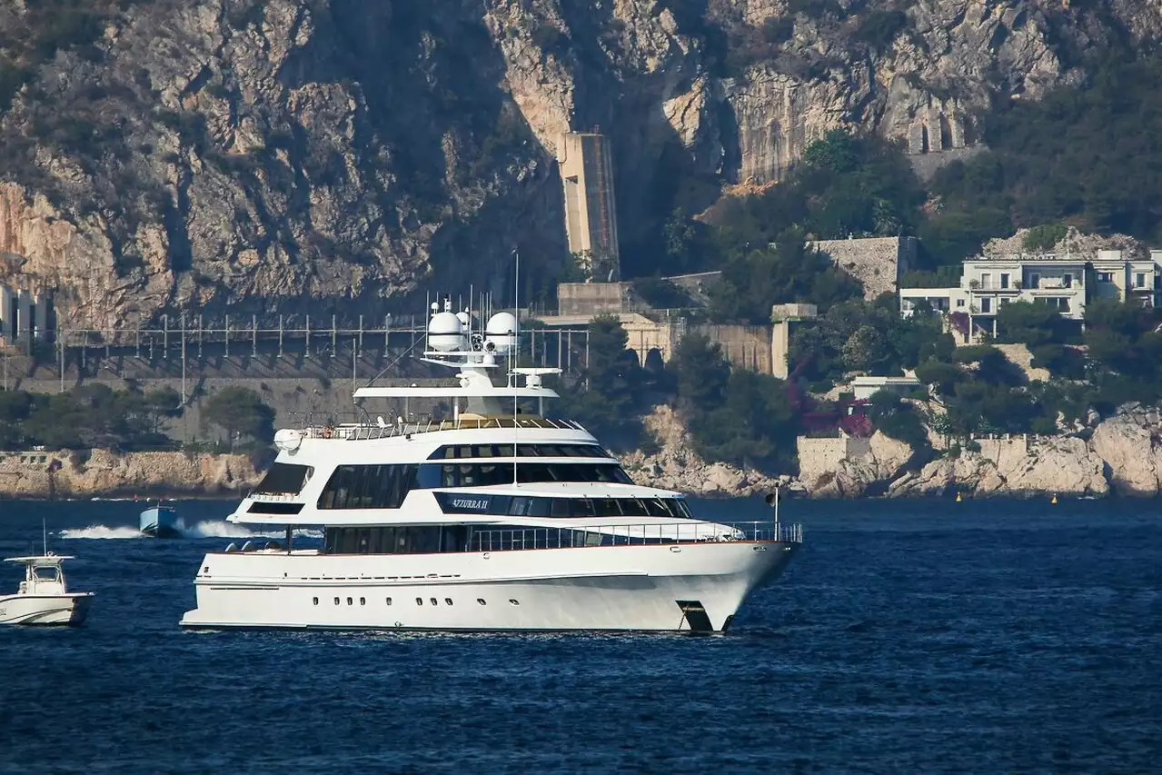 يخت Azzurra II - طوله 48 م - CRN - Jürg Marquard