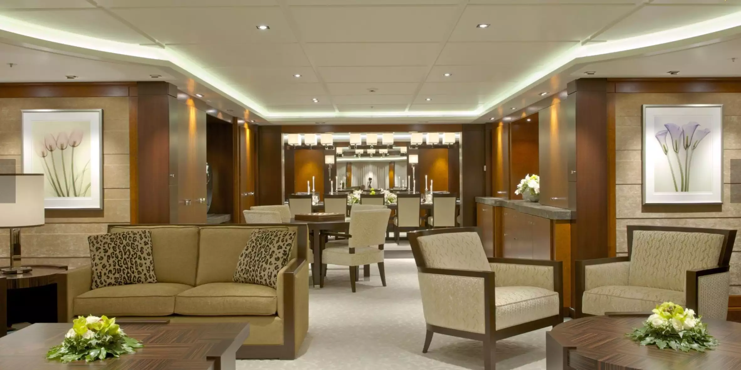 yacht Bella Vita interior 