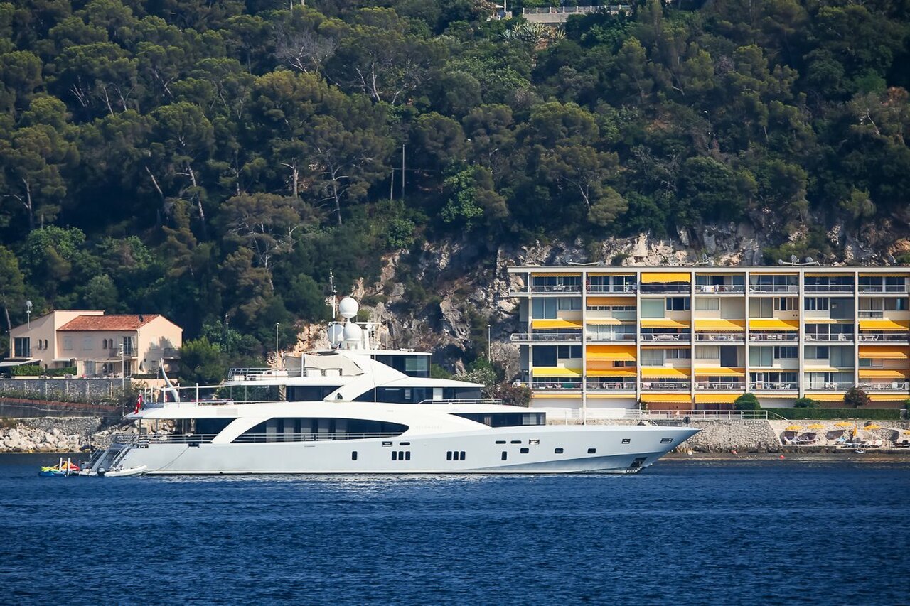 Yacht Belongers – 50m – Couach -Alexey Reznikovich