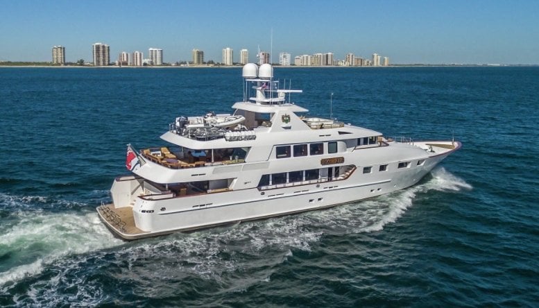 AQUASITION Yacht • (Big Zip) • Trinity • 2010 • Propriétaire Tim Donahue