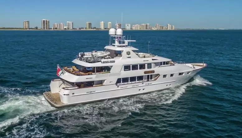 AQUASITION Yacht • (Big Zip) • Trinity • 2010 • Besitzer Tim Donahue