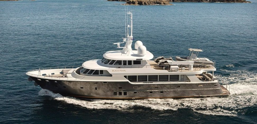 yacht Black Pearl – Diversi progetti – 2011 – Michael Buxton