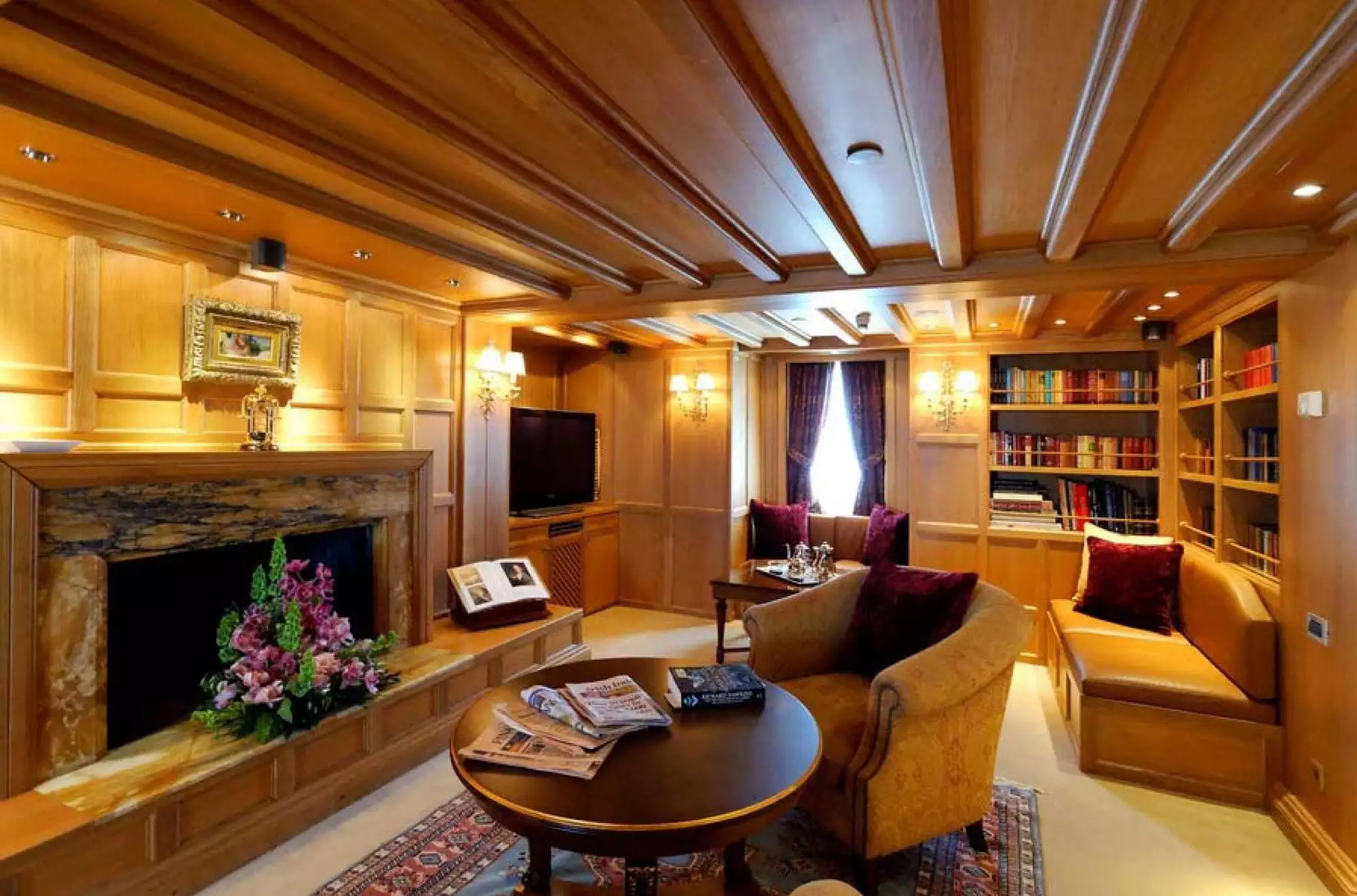 yacht Christina O interior 