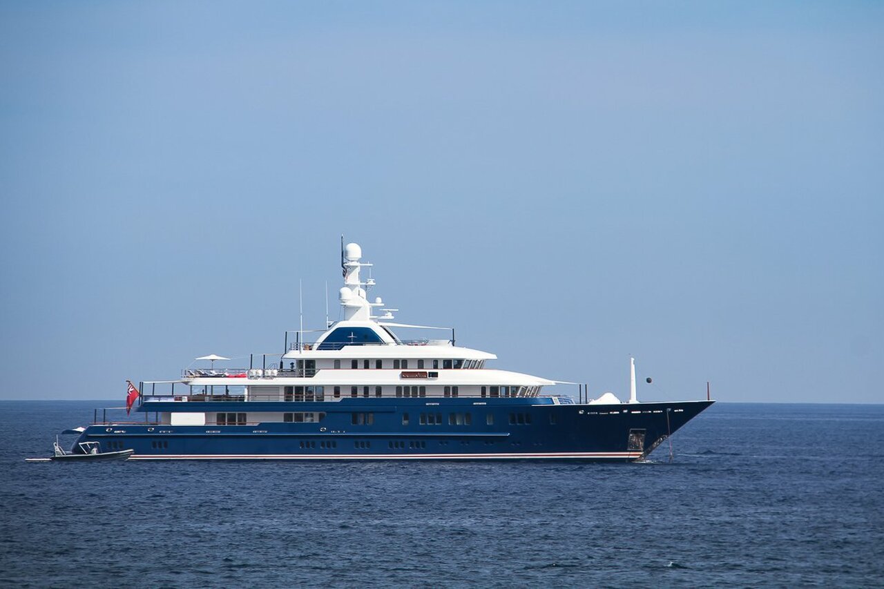 yacht Huntress - 76m - Lurssen - George Argyros