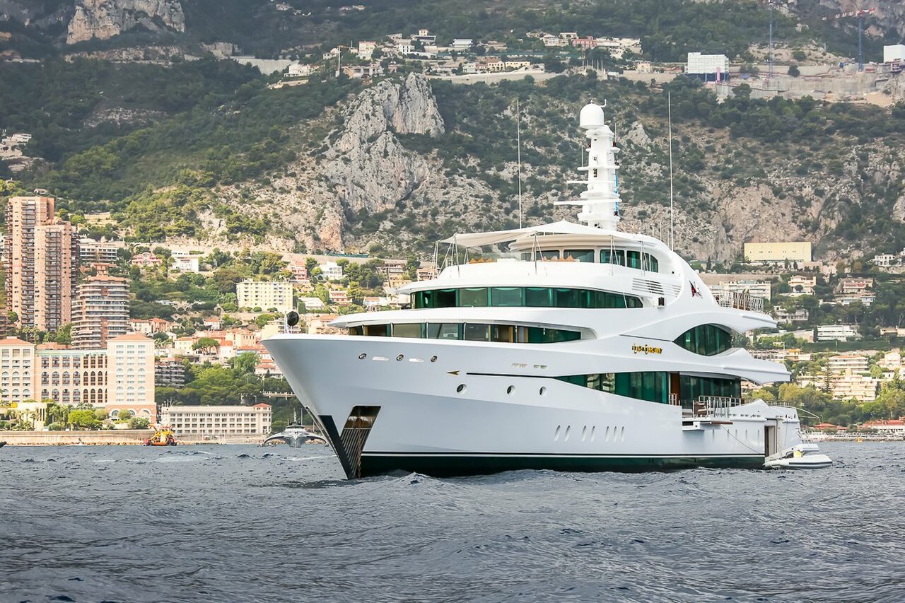 Yacht Lady Christine – 68 m – Feadship – Lord Irvine Laidlaw 