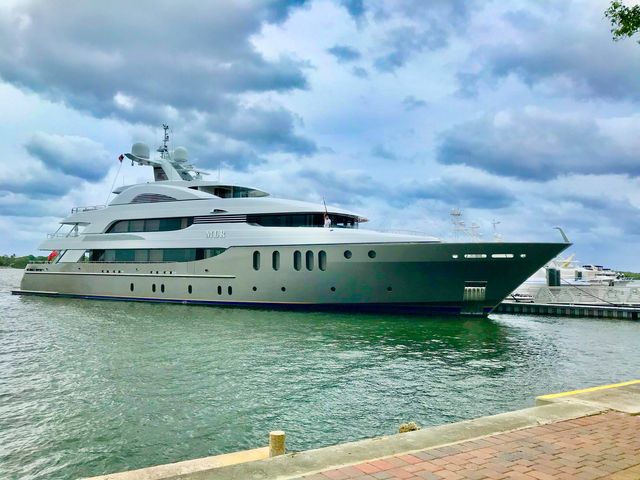 MLR Yacht • Delta Marine • 2019 • Owner Steve van Andel