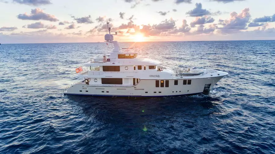 MY AURORA Yacht • Nordhavn • 2013 • Proprietario Robert Conconi