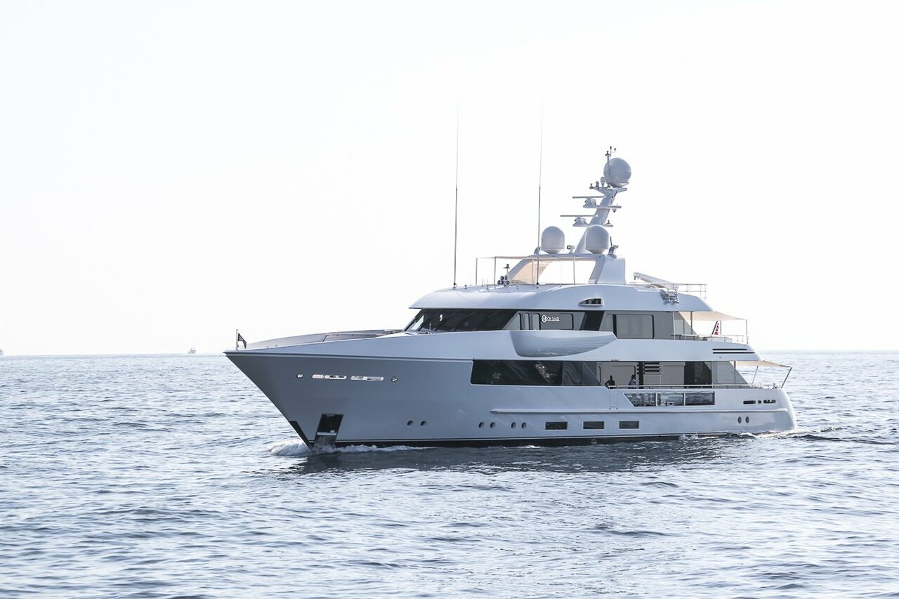 yat Felsefesi • 2015 • Feadship • Charles Ho Tsu-kwok için inşa edildi