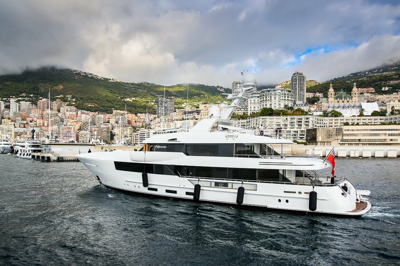 yat Felsefesi • 2015 • Feadship • Charles Ho Tsu-kwok için inşa edildi