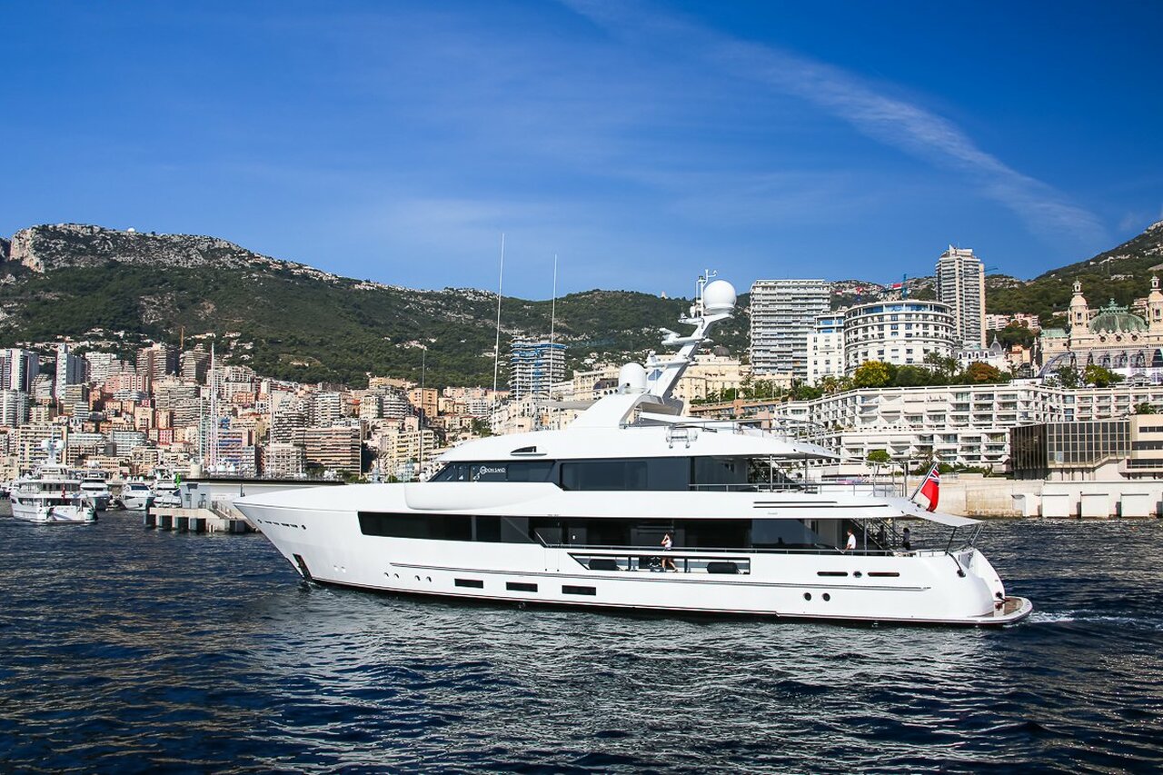 Filosofía del yate • 2015 • Feadship • construido para Charles Ho Tsu-kwok