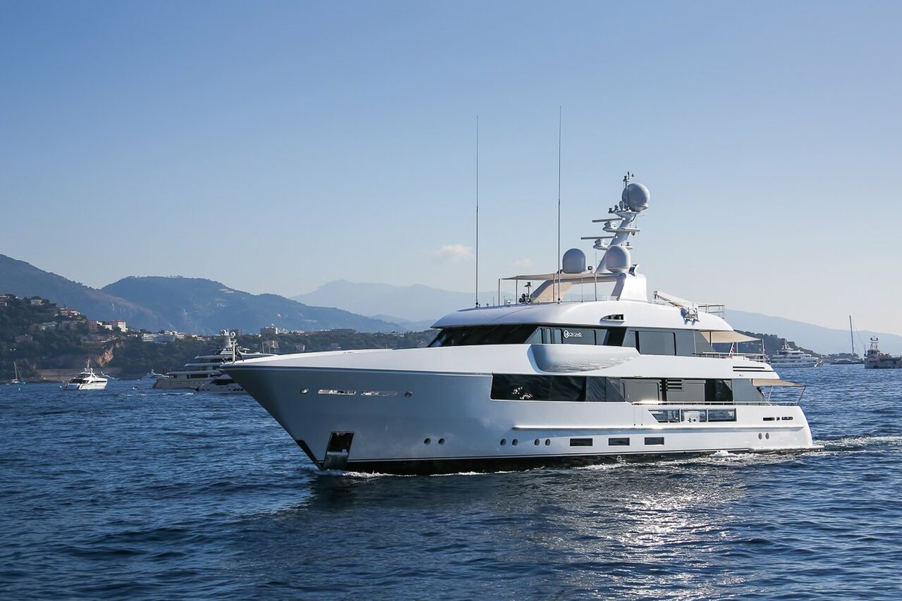 Filosofía del yate • 2015 • Feadship • construido para Charles Ho Tsu-kwok