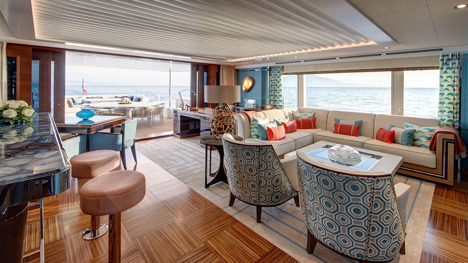 Innenraum der Feadship-Yacht PHILOSOPHIE