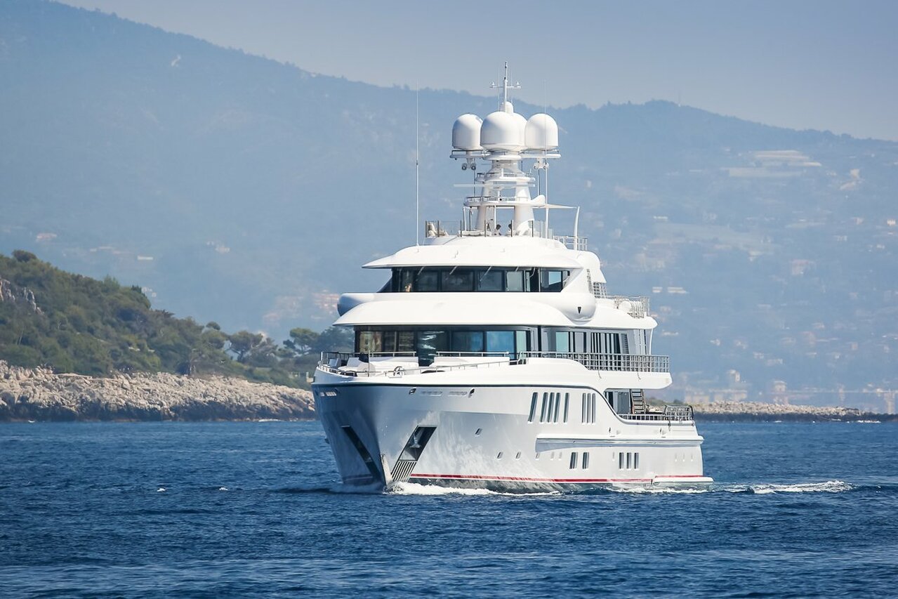 yacht Sixth Sense - 74m - Amels - Micky Arison