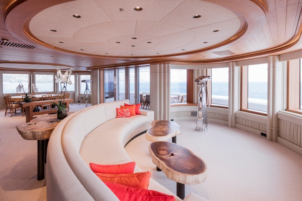 interno dell'yacht Solaris 