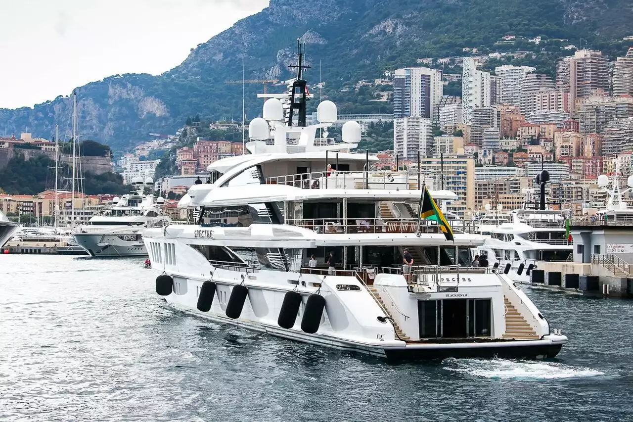 SPECTRE Yacht • Benetti • 2018 • Proprietario Rob Sands