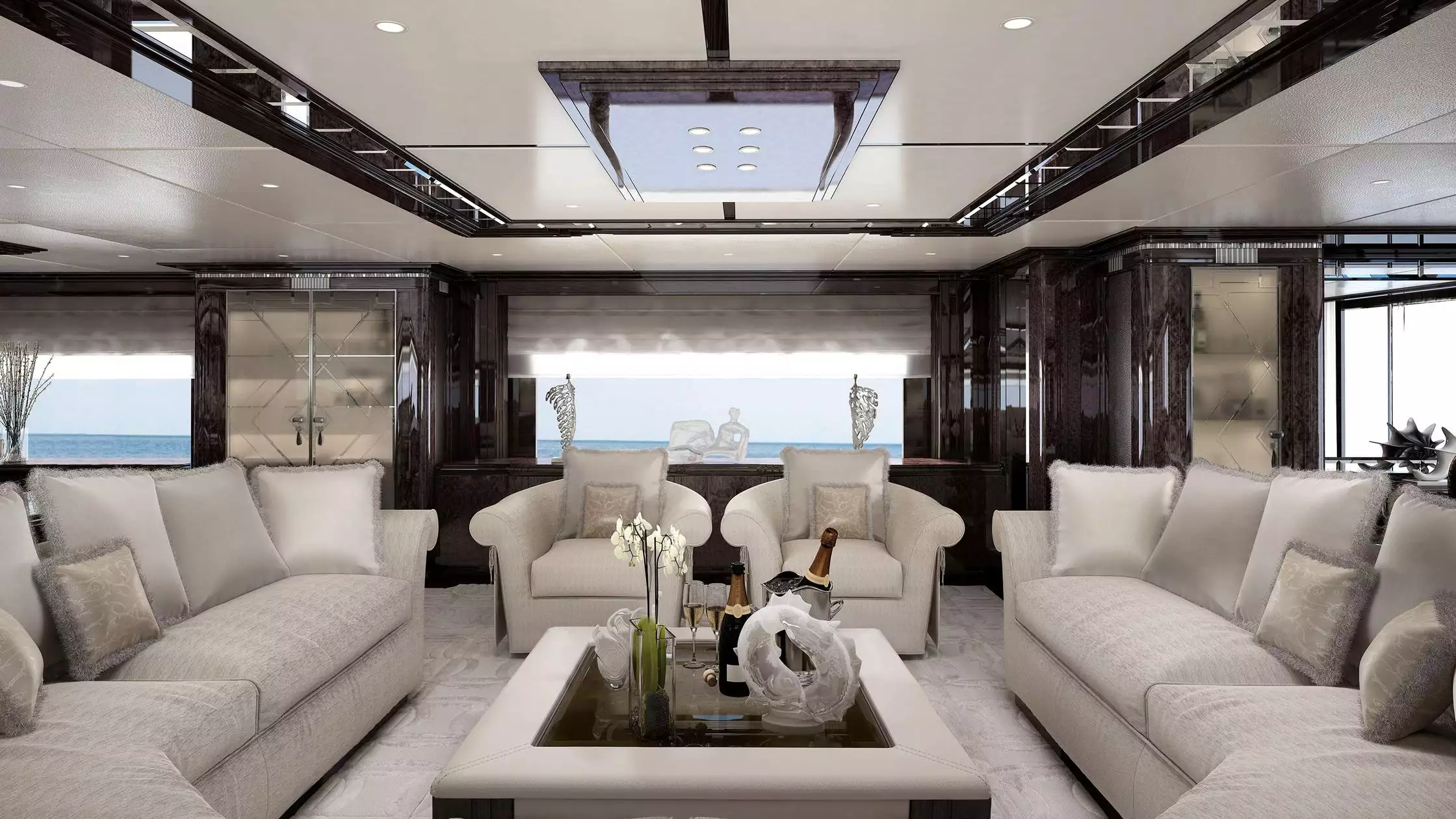 Interior del yate Spectre