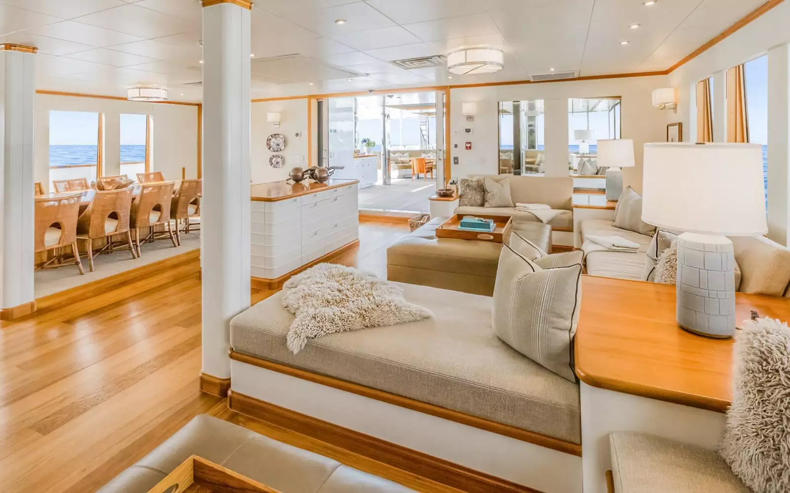 Intérieur du yacht Suri