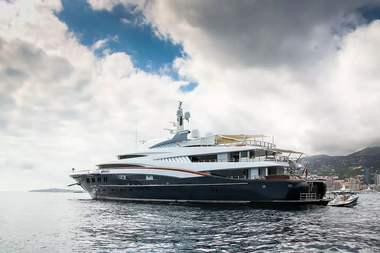 yat Tekerlekler – 76m – Oceanco – Ralf Schmid