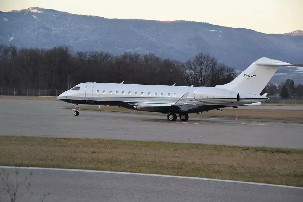 F-GVMI – Bombardier Global 6000 – Bernard Arnault