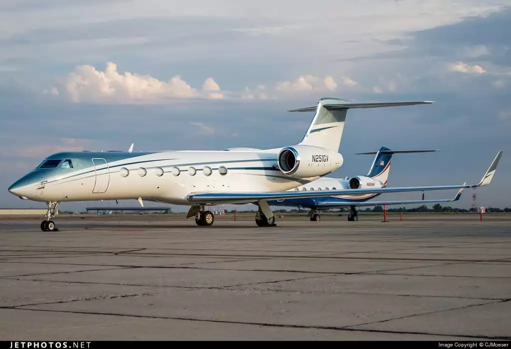 N251GV - G550 - ਮਾਸਾਯੋਸ਼ੀ ਪੁੱਤਰ - ਸਾਫਟਬੈਂਕ