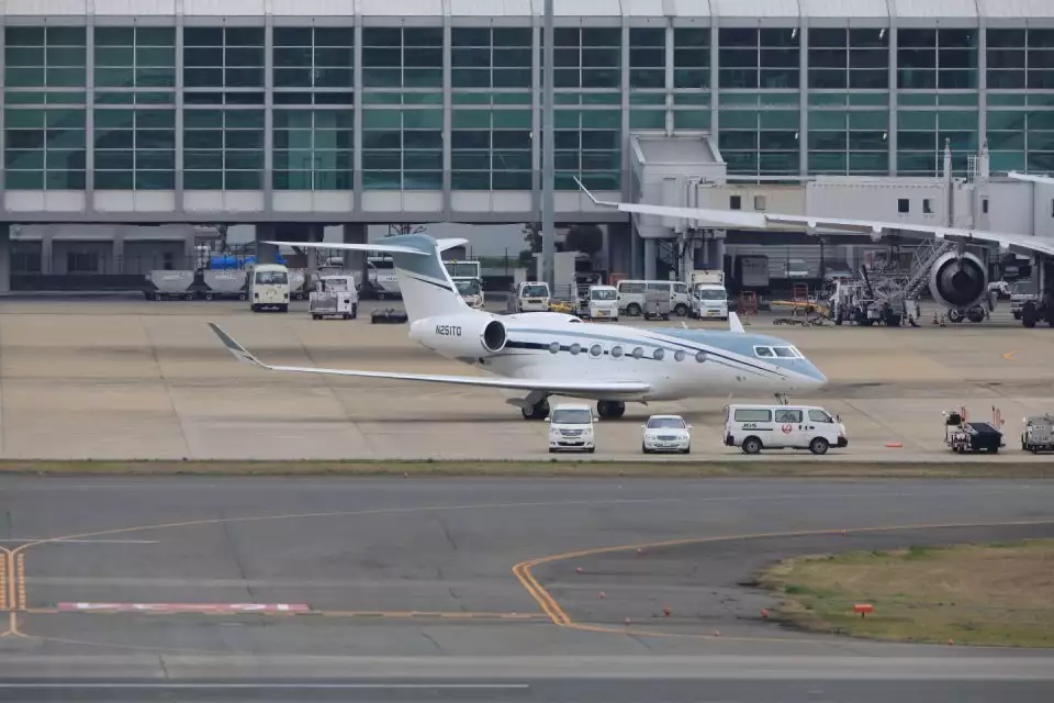 N251TD - G650 - ਮਾਸਾਯੋਸ਼ੀ ਪੁੱਤਰ - ਸਾਫਟਬੈਂਕ