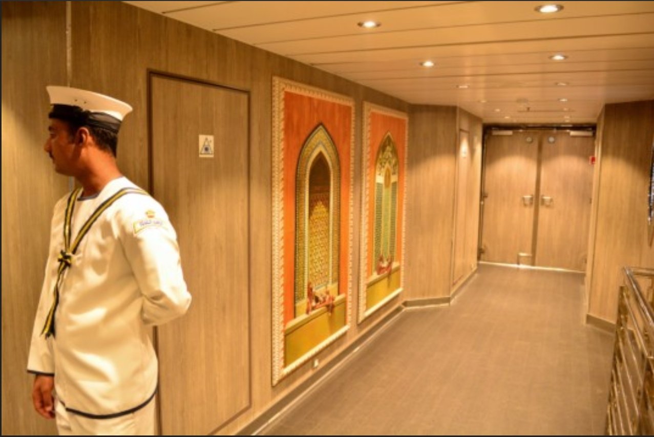 Interno dell'yacht Fulk al Salamah dell'Oman