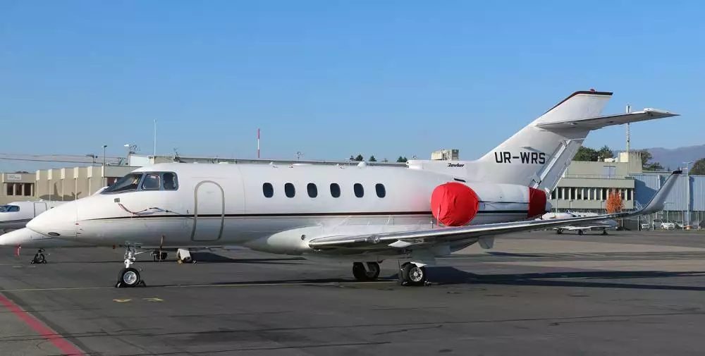 UR-WRS Hawker 850XP Igor Kolomojsky