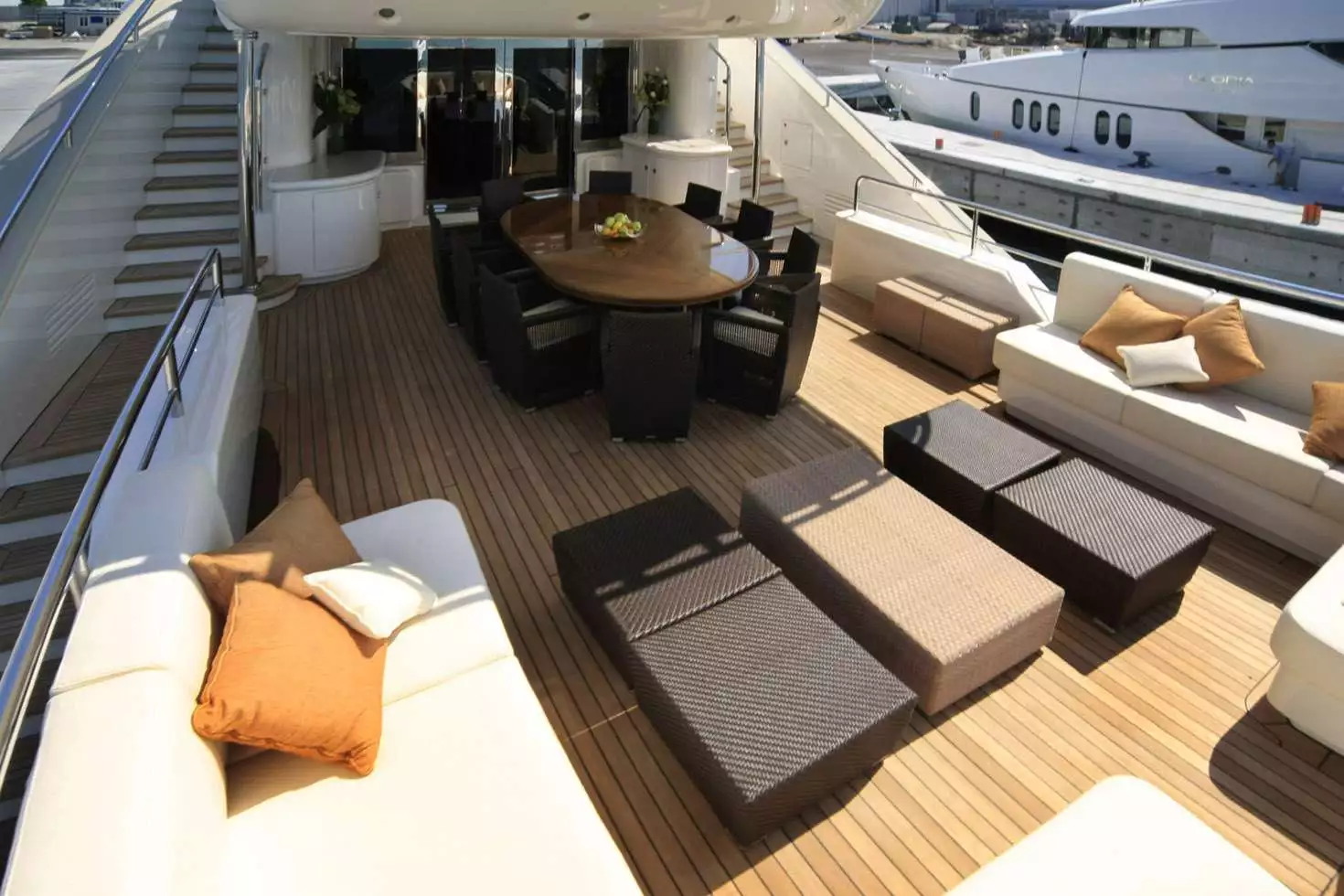 Intérieur du yacht ISA MUSE