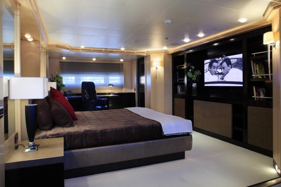 ISA yacht MUSE interior