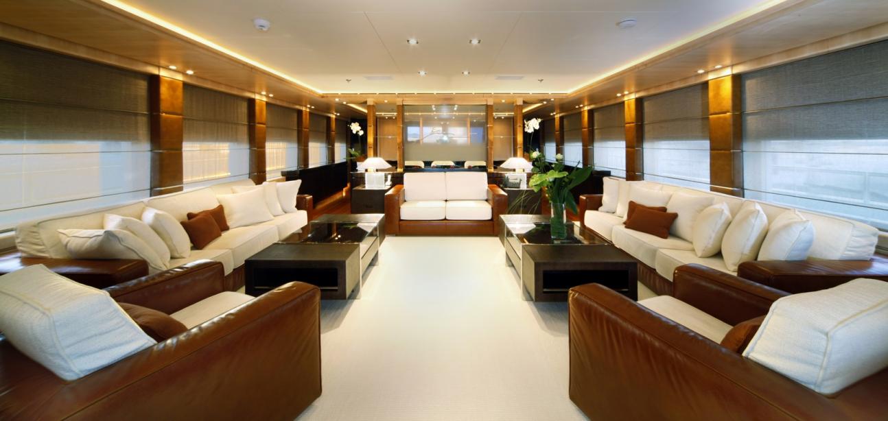 Intérieur du yacht ISA MUSE