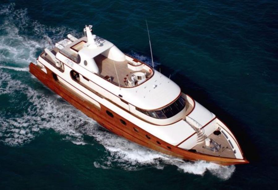 ASHENA Yacht • Wadia • 2006 • Proprietario Gautan Singhania