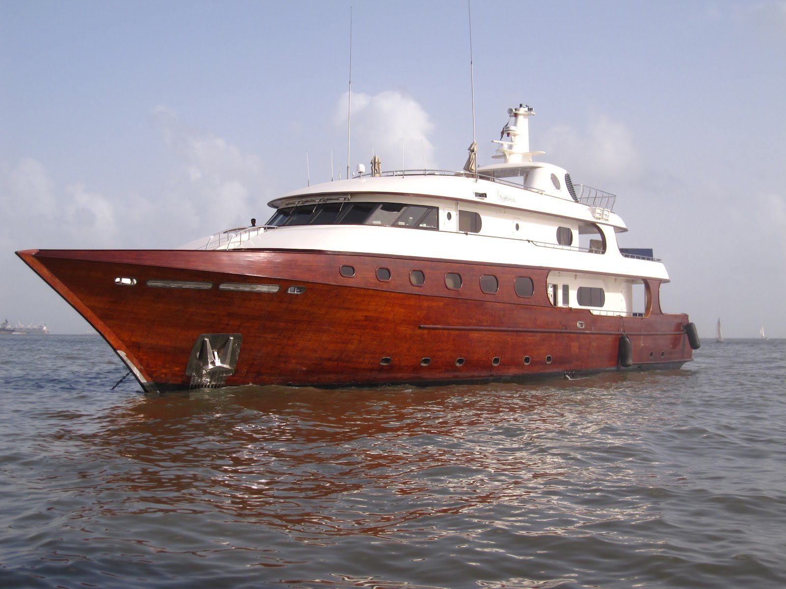 ASHENA Yacht • Wadia • 2006 • Eigentümer Gautan Singhania