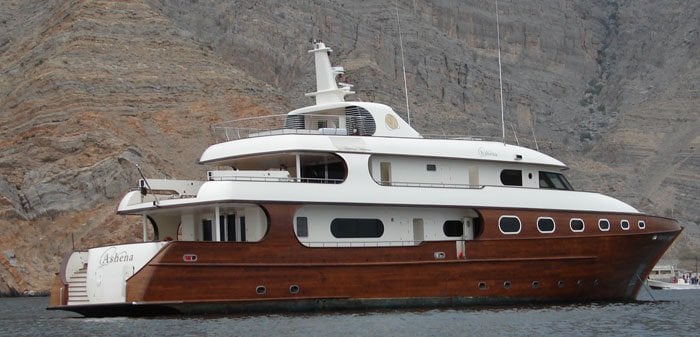 ASHENA Yacht • Wadia • 2006 • Proprietario Gautan Singhania