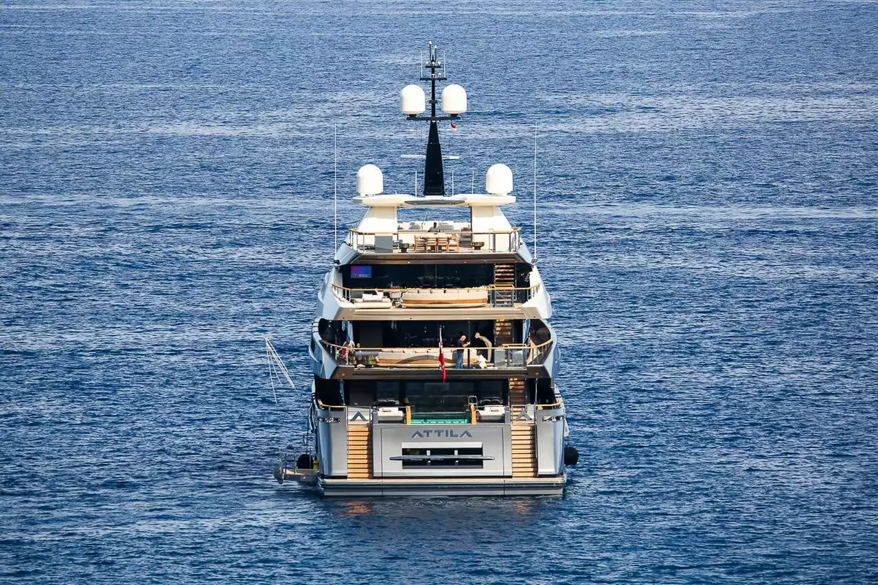 яхта Аттила – 64 м – Санлоренцо – Маурисио Филиберти