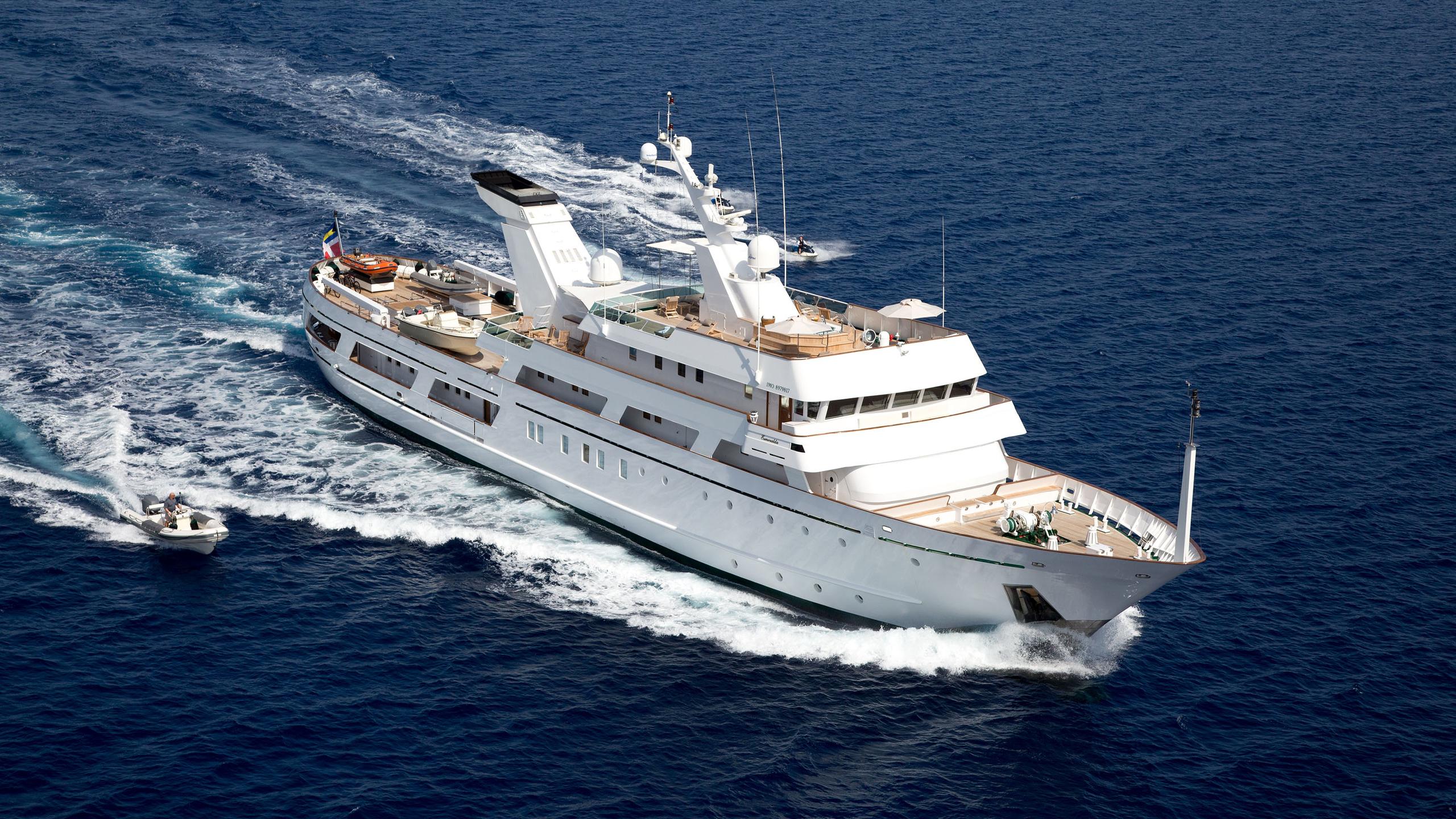 yate Esmeralda - Codecasa - 1981 - Polys Haji-Ioannou