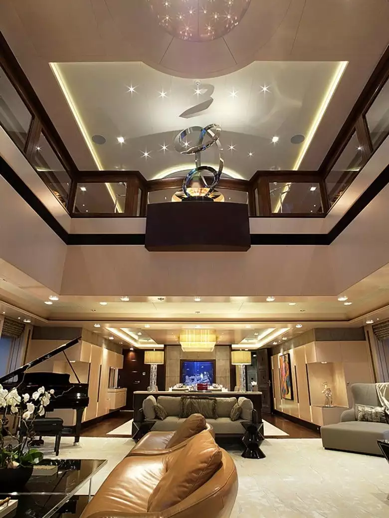 interior do iate Il Vagabondo
