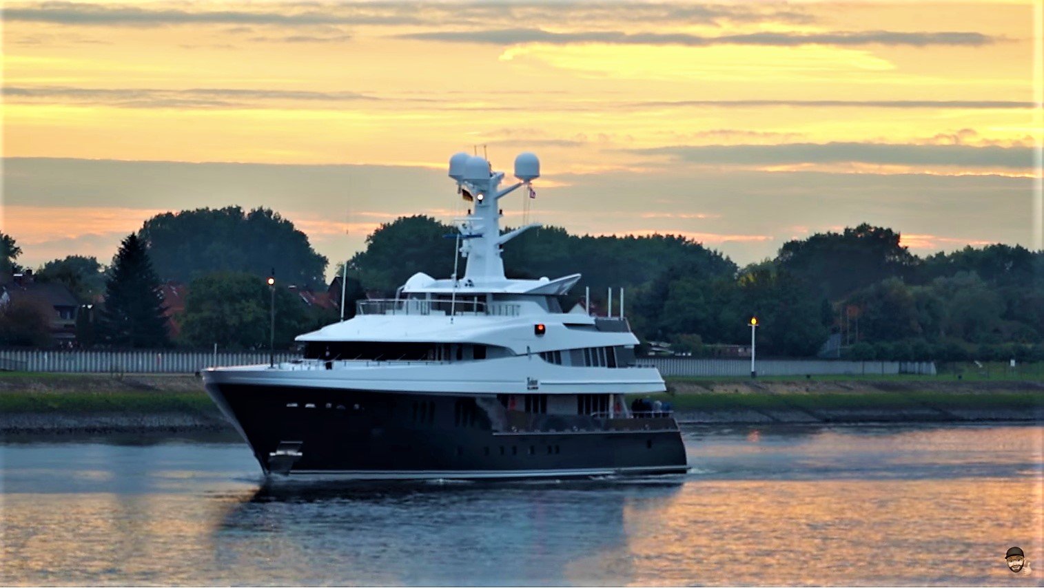 OLEKSANDRA YAROSLAVSKY • Net Worth $600 million • House • Yacht • Private  Jet