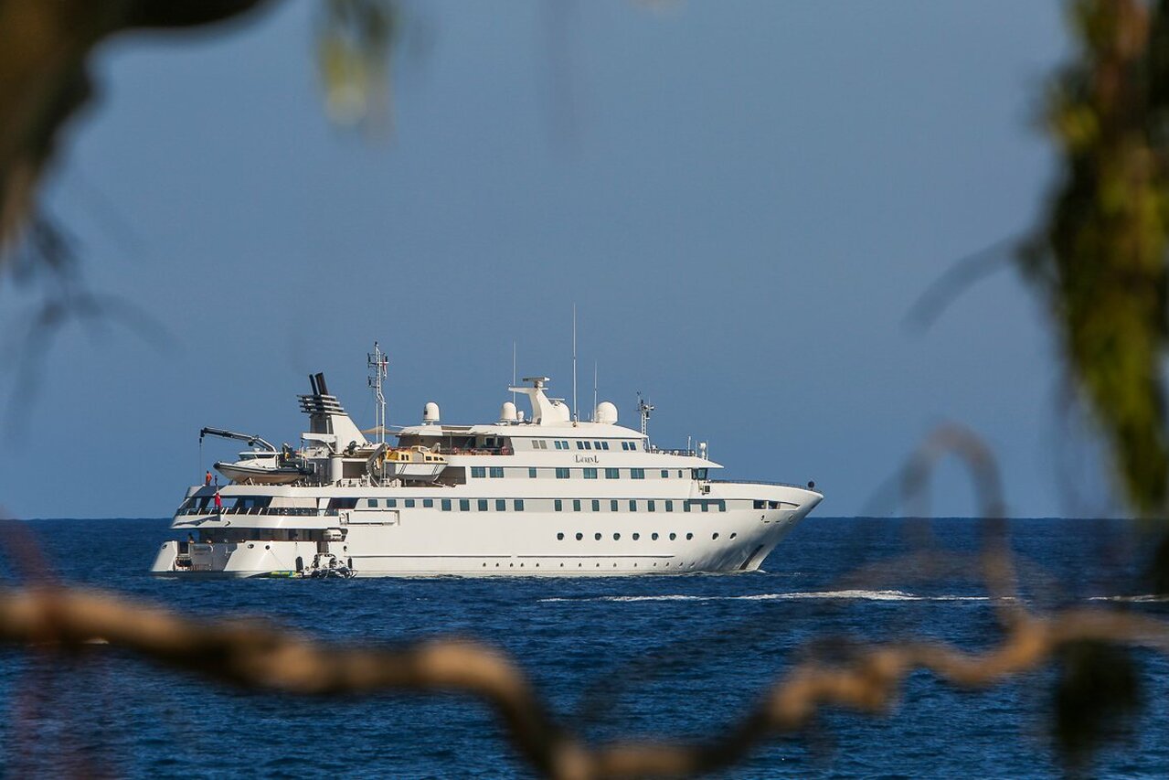 yacht Lauren L – 90m – Cassens-Werft – Igor Kolomoisky 