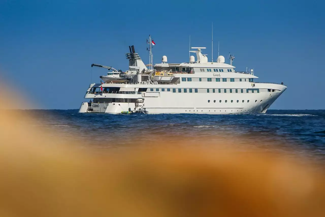 yacht Lauren L – 90m – Cassens-Werft – Igor Kolomoisky 