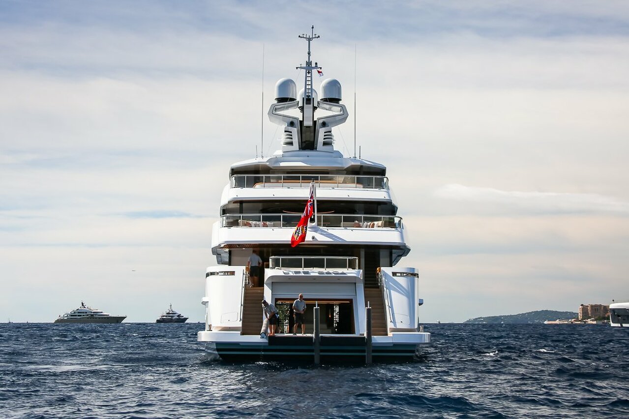 yate Life Saga – 65m – Admiral Yachts – Gennady Ayvazyan
