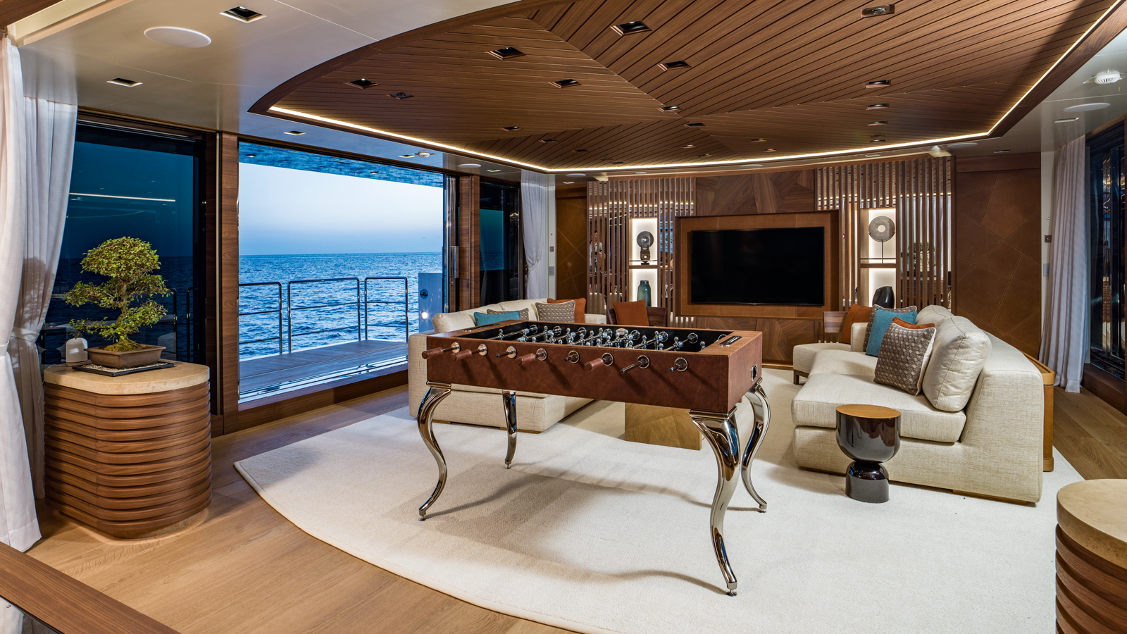 intérieur de yacht Life Saga 