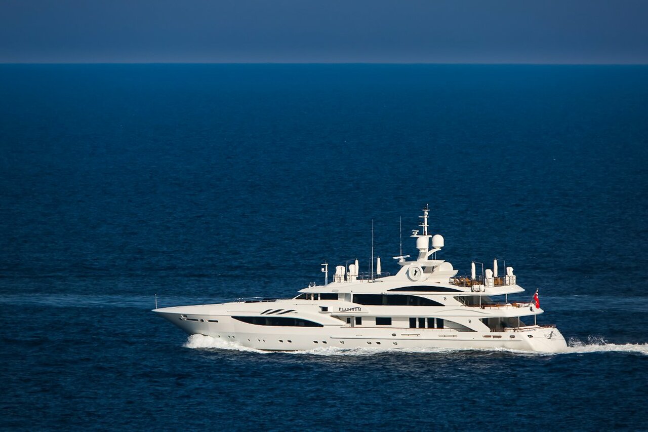 yacht Platinum – 50m – Benetti – Suni Vaswani