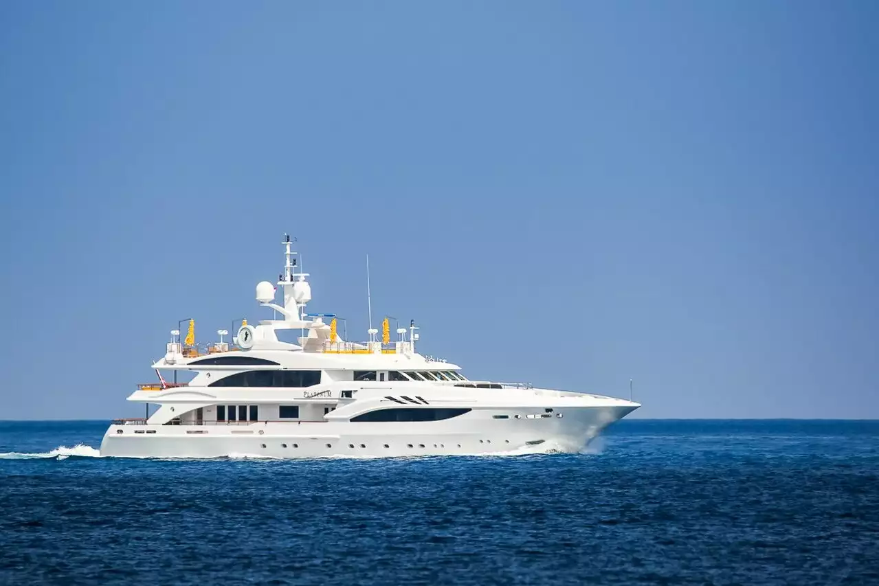 Yat Platinum – 50m – Benetti – Suni Vaswani