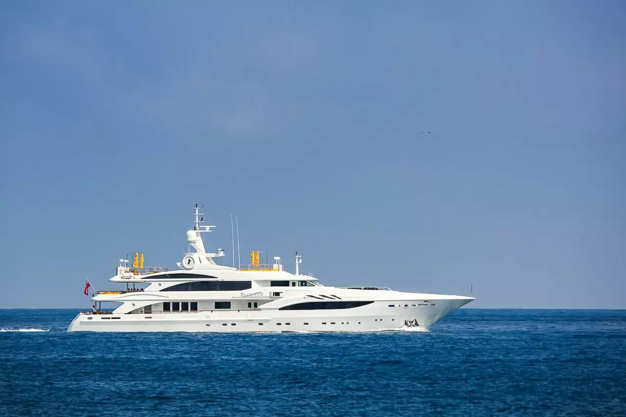 yacht Platinum – 50m – Benetti – Suni Vaswani