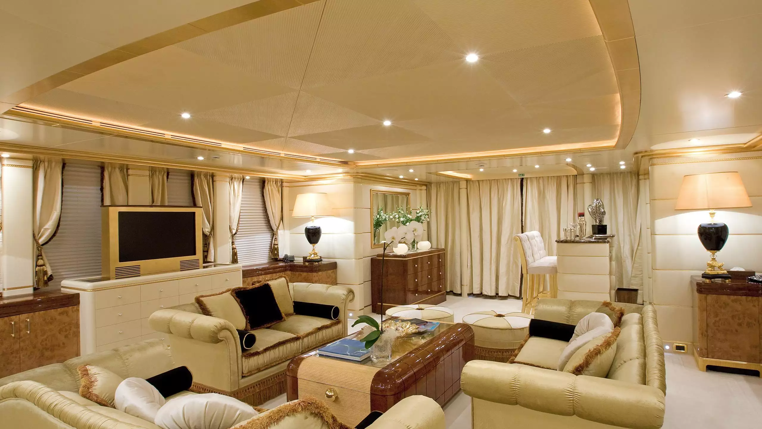 yacht platine intérieur 