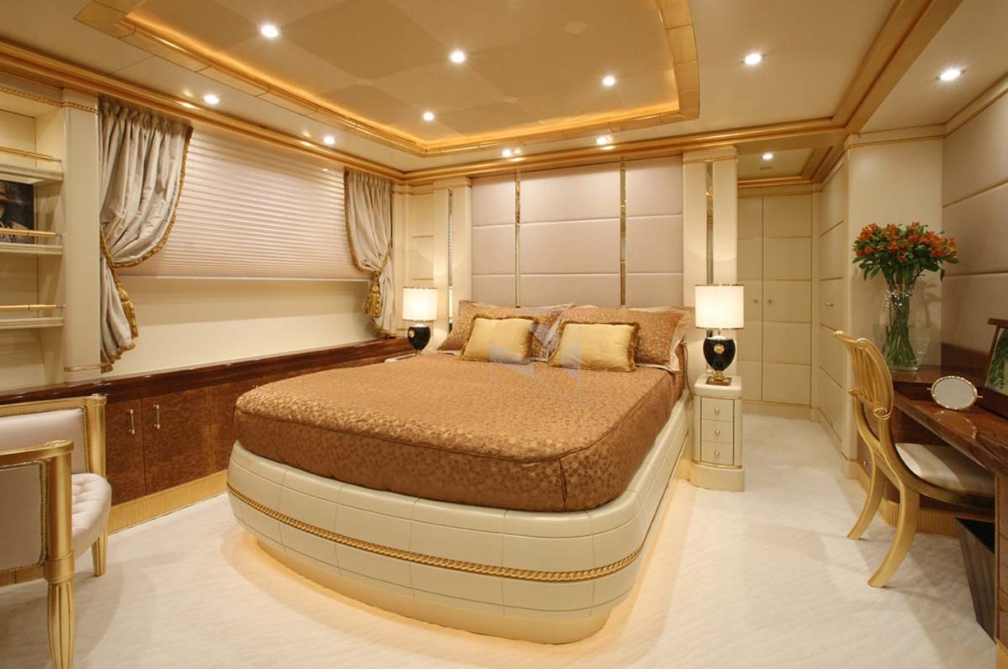 Interior del yate Platinum 