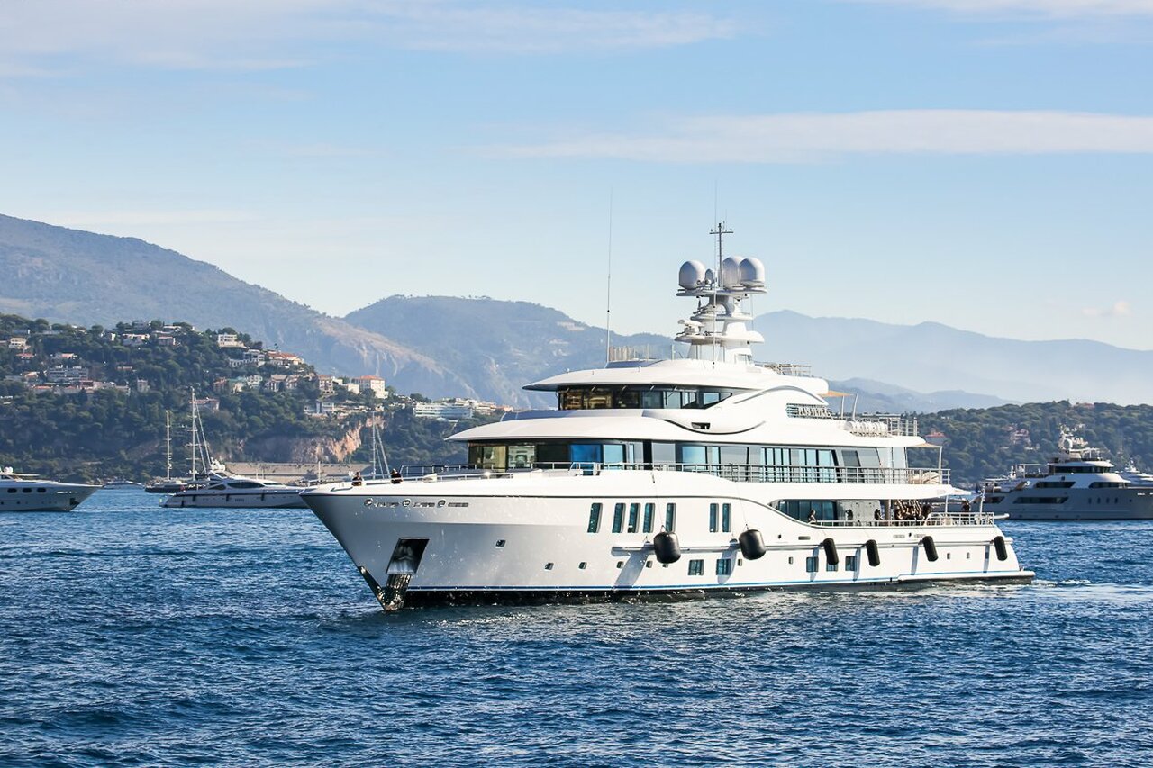 PLVS VLTRA Yacht - Amels - 2016 - Propriétaire Anatoly Kozeruk