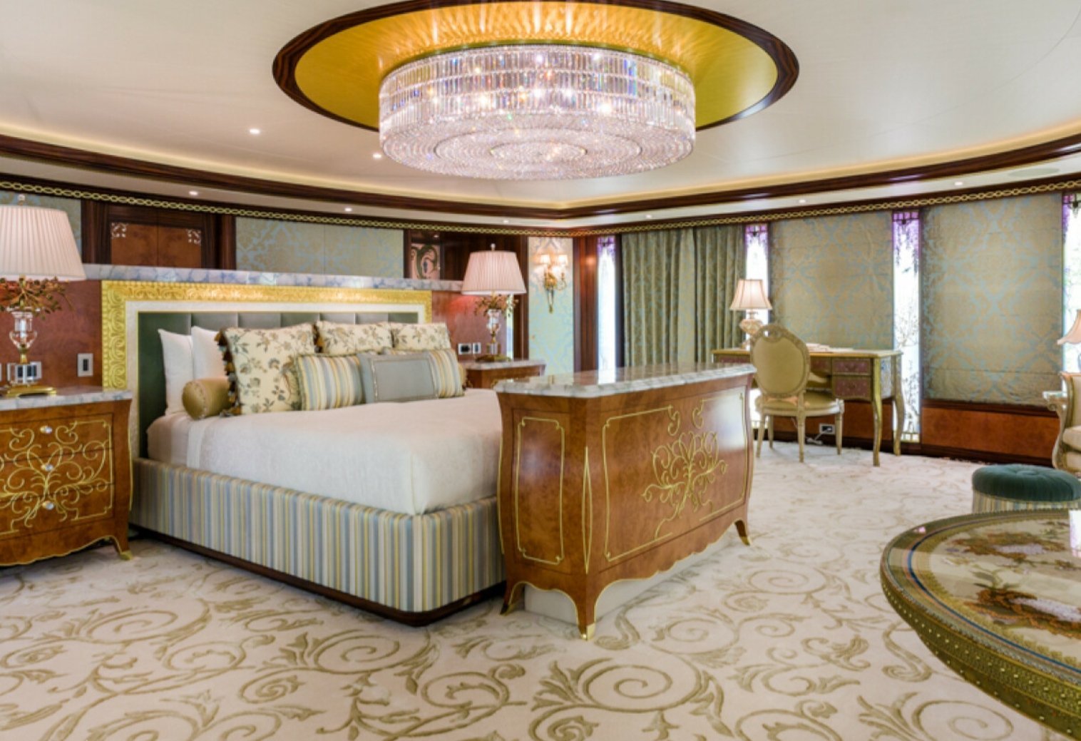 yacht Solandge interior 