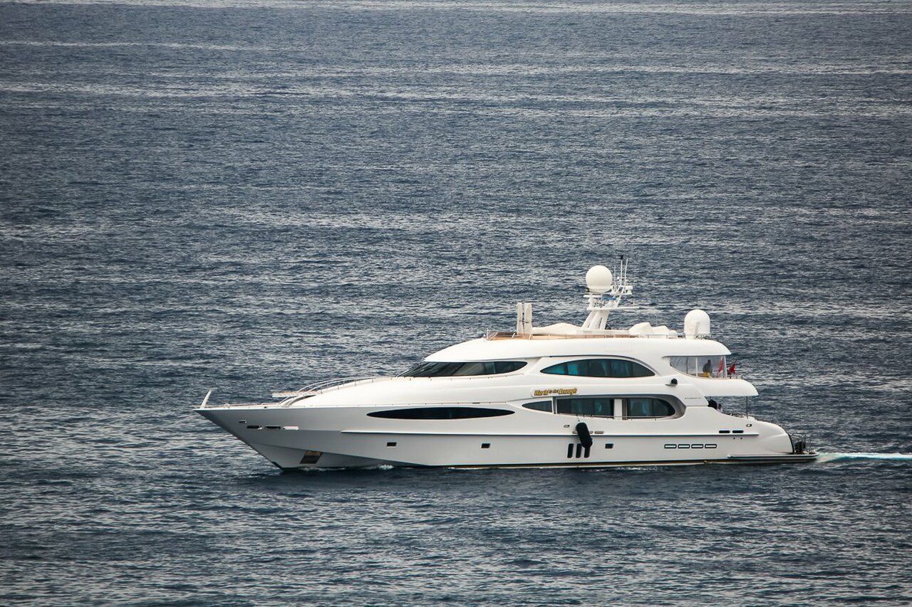 yacht Le monde ne suffit pas - 42m - Millenium - John Staluppi