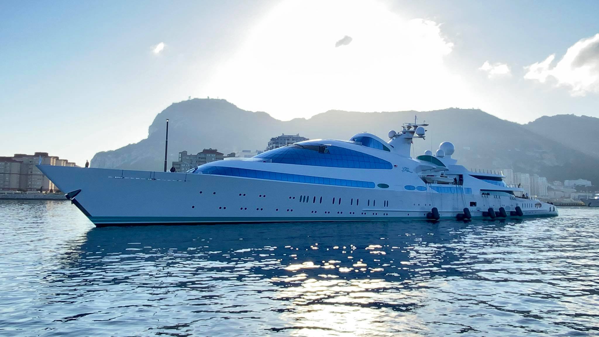 sheikh mohammed bin zayed al nahyan yacht